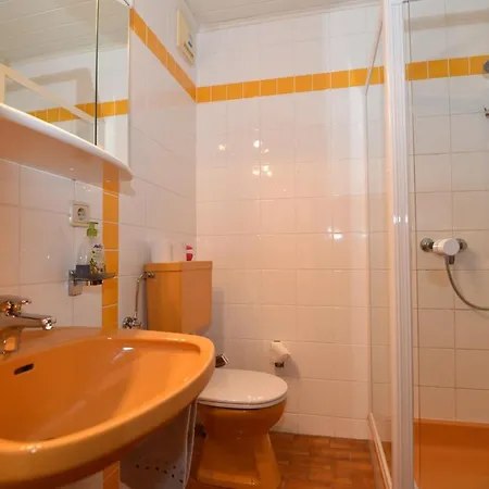 Konukevi Pm-apart Ries Rosina *