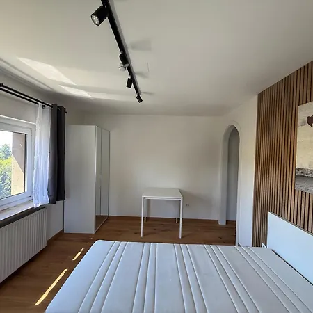 Ries Rosina - Bei Lkh Graz - Neueroeffnung - Self Check In 24-7 ゲストハウス グラーツ